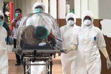 Satu keluarga positif Covid-19 hingga 2 orang meninggal usai pulang liburan