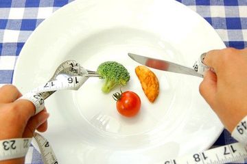 Diagnosis diabulimia yang paling sering ditemukan pada penyandang diabetes adalah binge eating disorder (BED) dan bulimia nervosa.