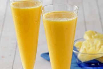 Rutin minum campuran nanas dan madu, kita terbebas dari sakit karena asam urat.