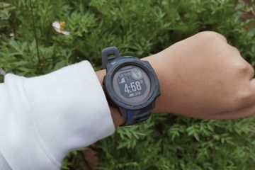 Review Garmin Instinct Solar Surf 