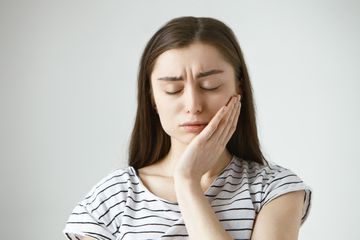 Sakit Gigi saat Hamil Muda, Bolehkah Minum Obat Pereda Nyeri?