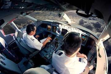 Pilot dan Kru Kabin Pesawat Wajib Tes Kesehatan Sebelum Terbang, Ini Deretan Pemeriksaannya
