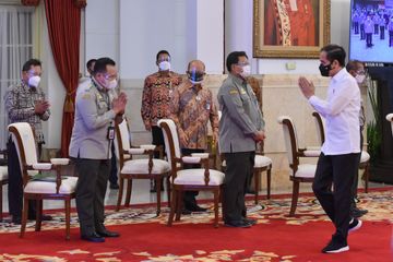 Presiden Jokowi jam 10.00 hari ini di Istana Negara akan divaksin dengan vaksin dari Sinovac, China.