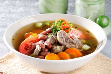 Membuat Sop Daging Sapi dari  Kaldu Tulang,  Sehat dan Bebas Lemak