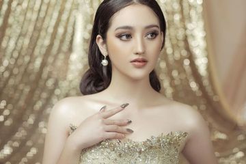 Seksi Banget! Ranty Maria Pamer Paha Mulus Pakai Setelan Rok Serba ...