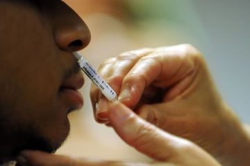 Ilmuwan Inggris Ngebut Selesaikan Semprotan Hidung Penghalang Covid-19