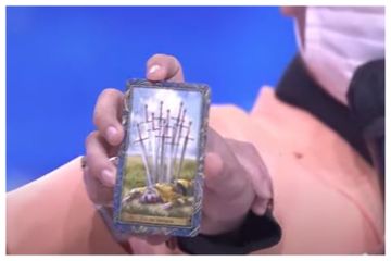Seolah Tak Mau Kalah dari Epidemiolog, Seorang Ahli Tarot Kondang Indonesia Berikan Peringatan Tentang Covid-19 Jelang Lebaran