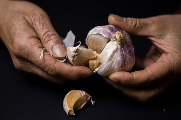 Ketahui bawang putih sebagai obat alami penurun darah tinggi.