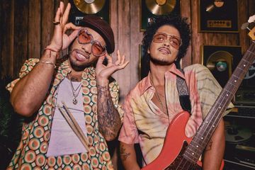 Bruno Mars Dan Anderson Silk Sonic Akan Tampil Di Acara Grammy 2021 Sonora Id