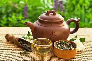 Menyeruput tiga gelas teh oolong sehari memberi kita manfaat menurunkan risiko kanker ovarium. 