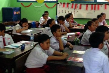 Menteri Nadiem Ingin Siswa Hadir di Kelas Mulai Juli 2021, Berapa Jarak Antar Siswa yang Aman?