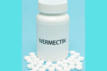 Obat ivermectin dilarang diresepkan ke pasien Covid-19.