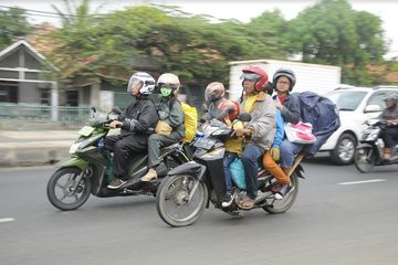 Belum divaksin Covid-19 dilarang mudik.