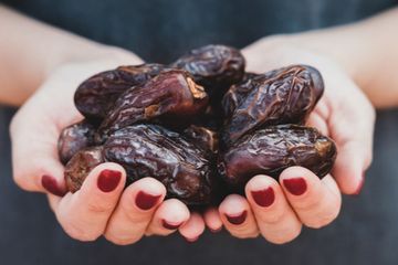 6 Manfaat Makan Kurma Setiap Hari, Apakah Aman Untuk Penderita Diabetes?