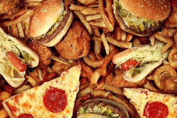 American Diabetes Association (ADA) memiliki tip  untuk membuat makanan cepat saji kita jadi lebih sehat.
