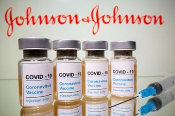 Vaksin Covid-19 dari Johnson&amp;Johnson yang untuk sementara ditangguhkan akibat adanya laporan pembekuan darah dari mereka yang telah disuntik.