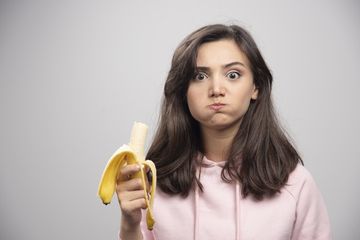 Manfaat buah pisang sebagai menu sahur.