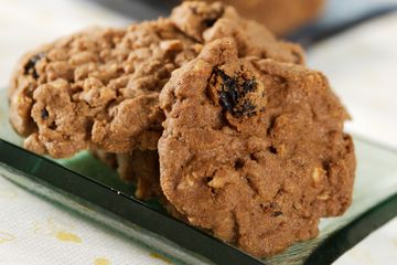 Resep Choco Mix Nut Cookies Enak Kue Kering Lebaran Dengan Taburan Kismis Dan Kacang Mede Semua Halaman Sajian Sedap
