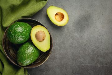 cara makan buah avocado