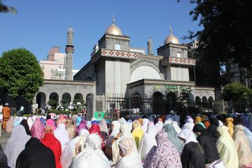 Pilot Indonesia Positif Covid-19 Sempat Salat Jumat di Masjid Agung Taipei, Solat Idul Fitri Ditiadakan