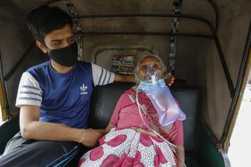 Kenali Apa Itu "Jamur Hitam" Yang Membuat Mata Pasien Covid  di India Harus  di Angkat