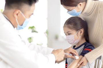 14 Vaksin Dasar Anak Hingga Usia 12 Tahun, Sudah Terpenuhi Semua?
