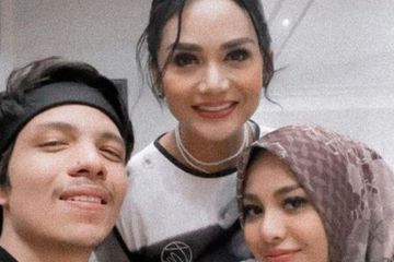 Berita Ekspresi Lucu Terbaru Hari Ini Grid Id<script async src=