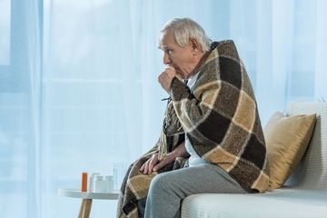 Infeksi mikroba yang dapat mempengaruhi satu atau kedua paru-paru  dikenal sebagai pneumonia.