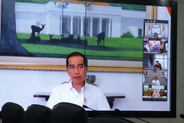 Jokowi saat rapat terbatas virtual.