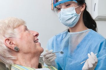 Sekitar setengah dari mereka dengan diabetes tipe 2 akan Alzheimer.  Penyakit ini sekarang disebut sebagai diabetes tipe 3.