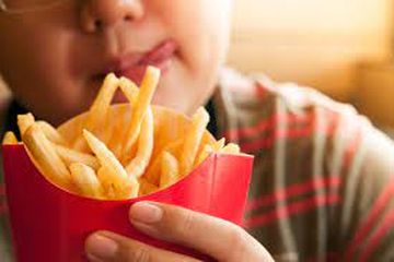 6 Cara Membantu Si Kecil Melawan Obesitas Pada Anak, Panduan WHO