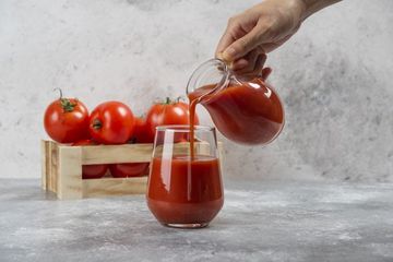Jus tomat untuk mencegah penyakit jantung.