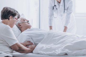 Pasien stroke berisiko mengalami penyakit infeksi pneumonia dan infeksi saluran kemih.