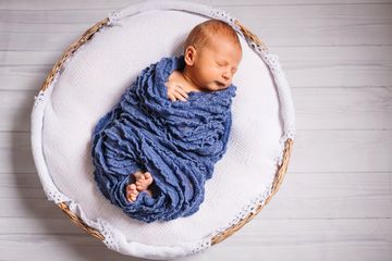 Ketahui Penyebab Jerawat Pada Bayi Baru Lahir dan Cara Penanganannya