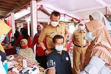 Di Kabupaten Wonogiri tidak ada pendaftaran vaksinasi secara online. Sebab bisa menimbulkan kegaduhan.
