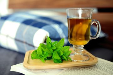 Peppermint tea, salah satu jenis teh bisa meredakan radang tenggorokan. (*)