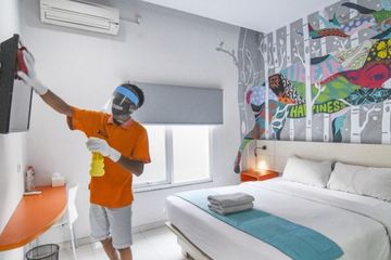 Anggota DPR isoman di hotel dengan fasilitas lengkap. Banyak rakyat meninggal dunia isoman di rumah, karena minim fasilitas.