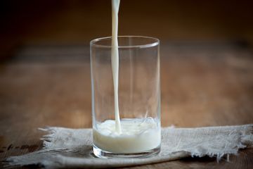 Konsumsi Susu di Bulan Puasa Bisa Menjaga Stamina dan Daya Tahan Tubuh