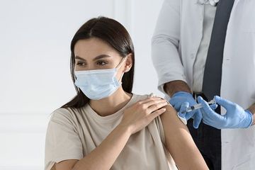 Vaksin disebut-sebut memengaruhi siklus menstruasi