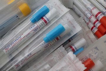 Hasil produksi swan antigen dalam negeri menumpuk di gudang, tidak ada yang beli.
