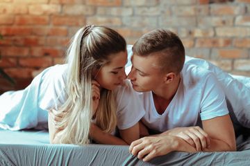 12 Penyebab Tidak Bisa Orgasme Saat Bercinta, Ini Pengobatannya
