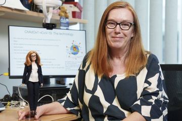 Sarah Gilbert penemu vaksin Covid-19 AstraZeneca baru-baru ini hadir di Richard Dimbleby Lecture. 