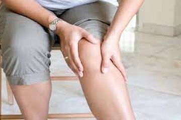 Orang gemuk atau obesitas cenderung berisiko mempunyai masalah lutut.