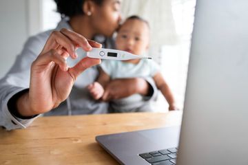 Penanganan tipes pada bayi.
