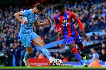 Hasil Liga Inggris - Wilfried Zaha Bawa Bencana, Manchester City ...