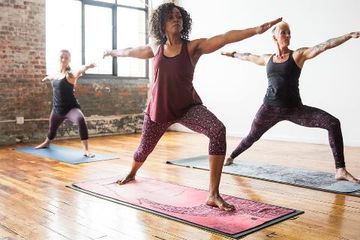 Yoga, salah satu olahraga yang disarankan bagi penyandang multiple scloriosis (MS).