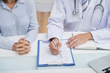 ThinPrep dan Pap Smear adalah dua metode pencegahan sekunder kanker serviks.