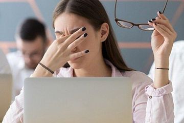 Lakukan Beberapa Cara ini untuk Mengatasi Mata Mudah Lelah di Depan Layar Monitor