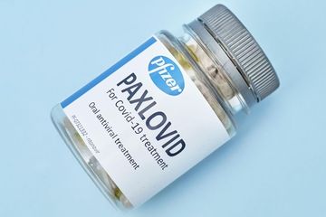 BPOM keluarkan izin penggunaan darurat Paxlovid sebagai obat Covid-19.