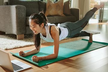 Healthy Move, Hadirkan 5 Instruktur Profesional  Ini di Rumah Lewat Youtube!
